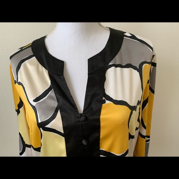 Stylish Women's Yellow and Black Top - Picture 2 of 7